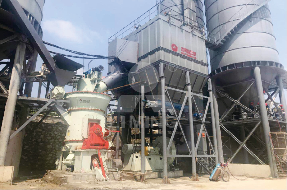 石油焦立式磨粉設備加工現場