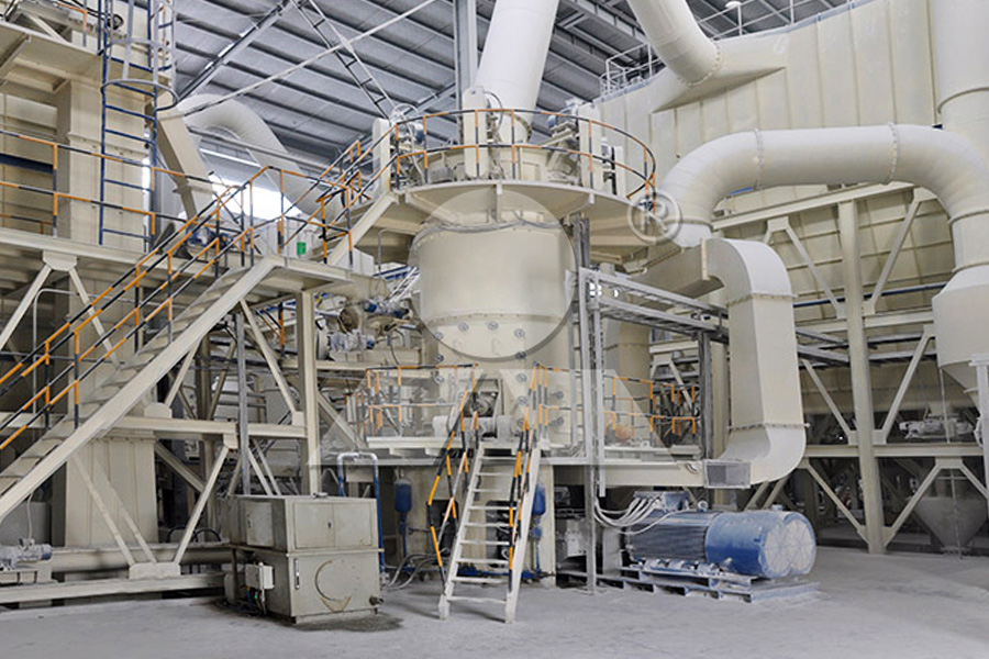 LUM超細(xì)立磨生產(chǎn)現(xiàn)場